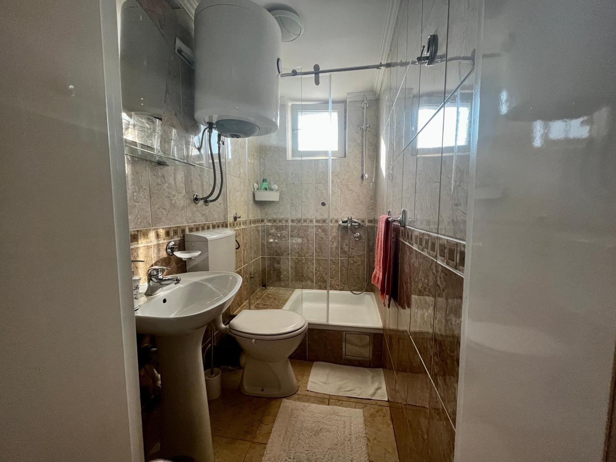 Apartman Simona Vrdnik Buitenkant foto